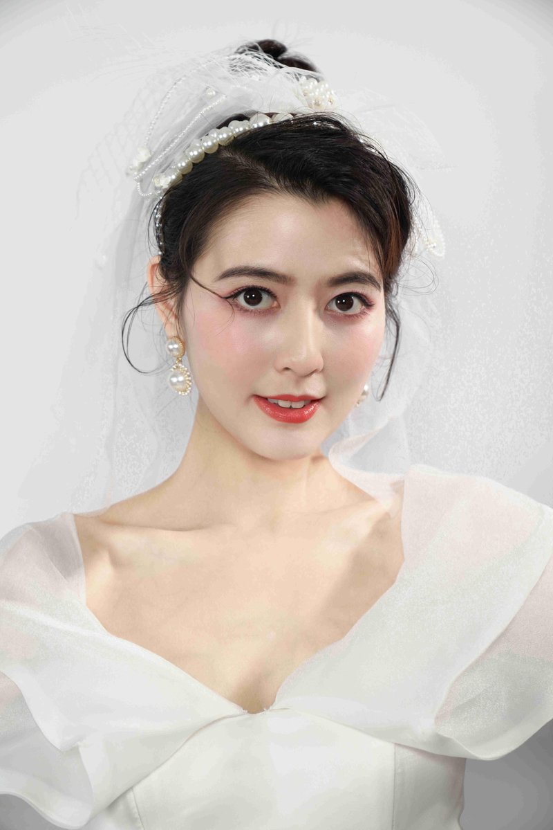 时尚婚礼跟妆：一场爱的美丽盛宴